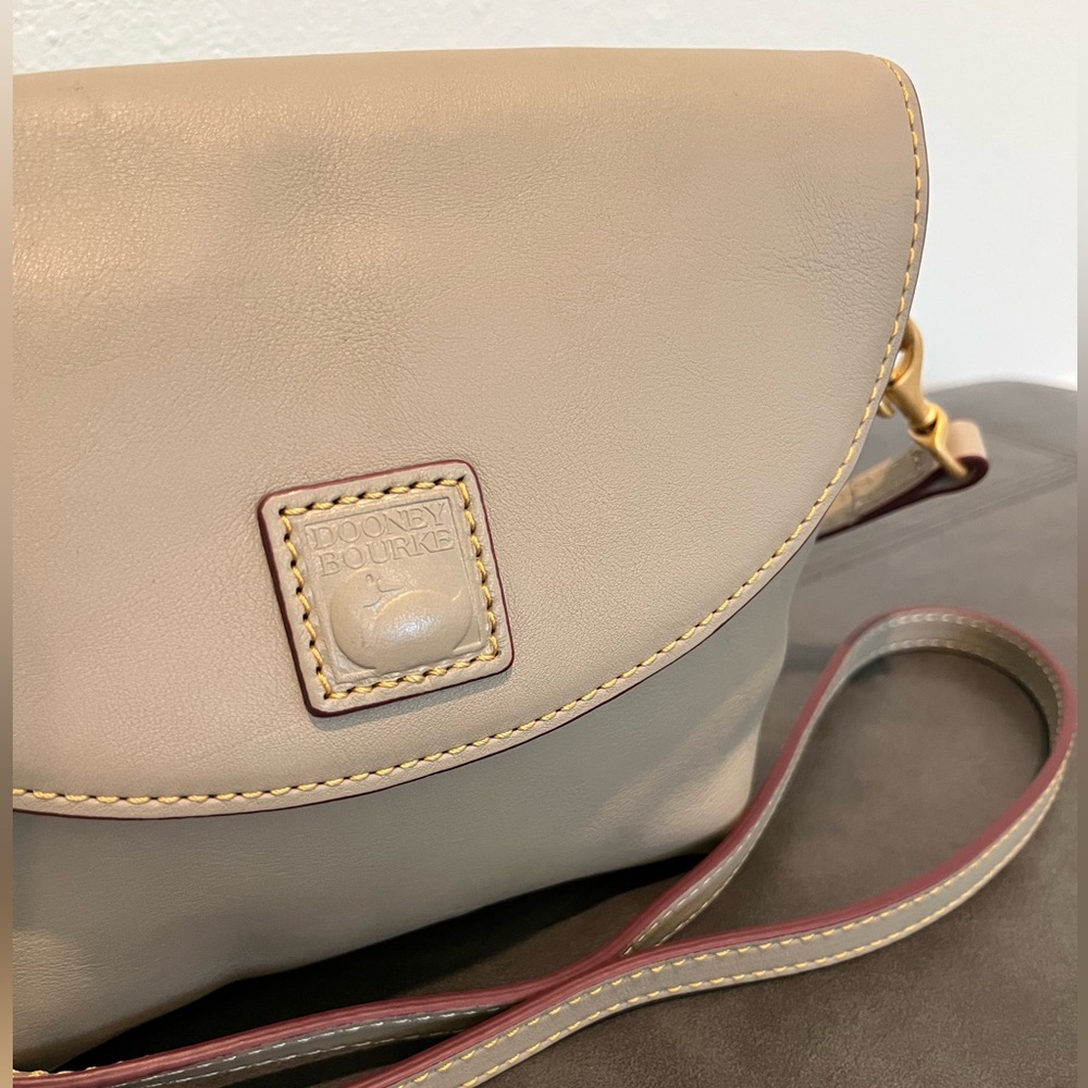 Dooney & Bourke Crossbody - Picture 3 of 16
